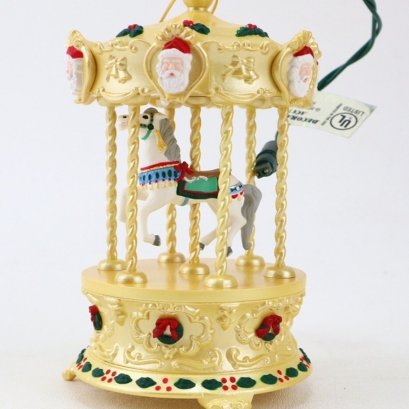 NEW! Keepsake Ornament 1994 - Picture 2 of 6